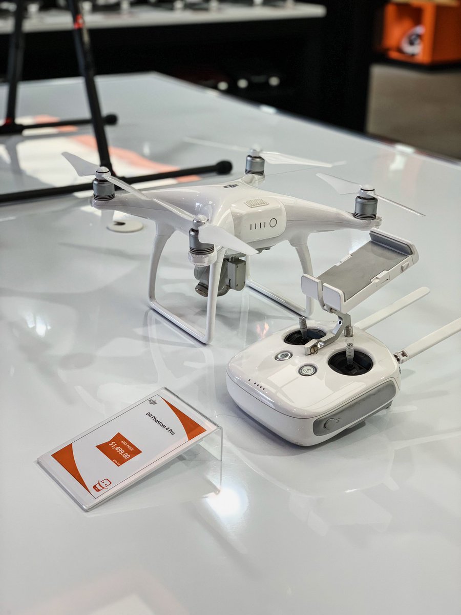 ezeedotcom's tweet photo. Let’s fly @djiglobal #ezeedotcom https://t.co/a0GeVpnehq