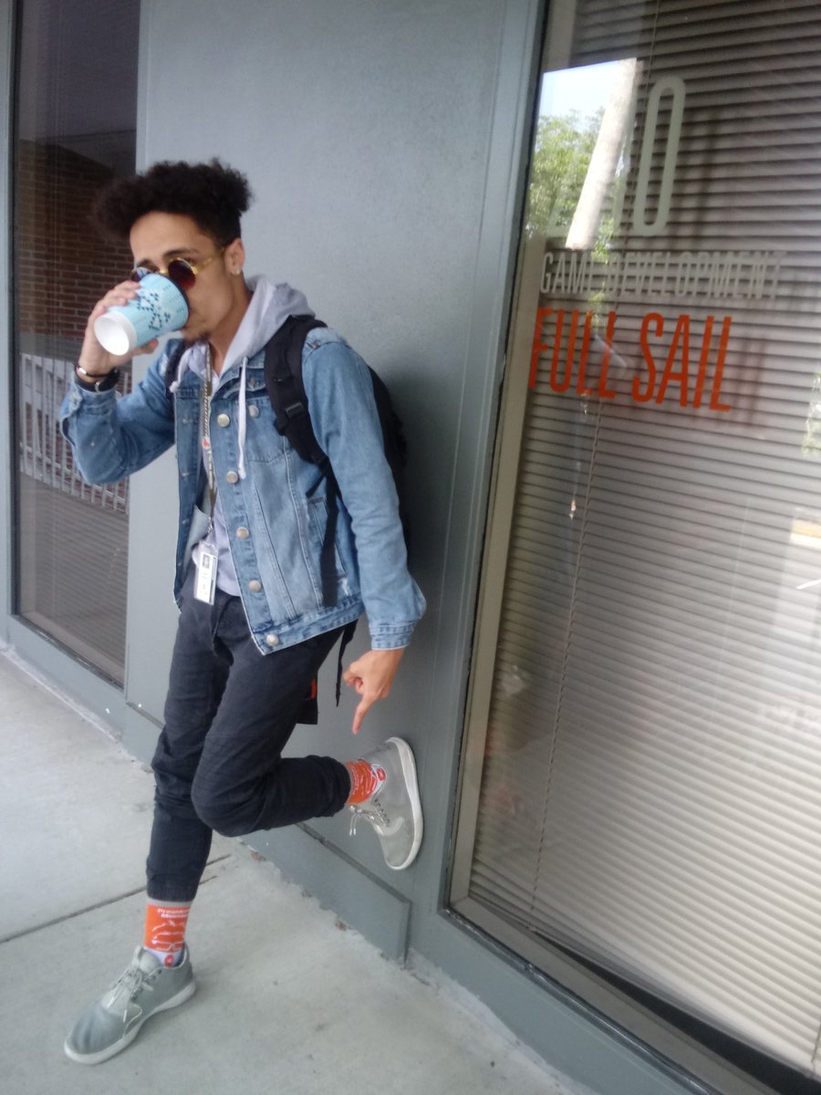 Don't look at my shoes, look at my socks. Who else rock'n their Gary J's? #FullSail #GaryJones #FSAlumni #presidentsmessage