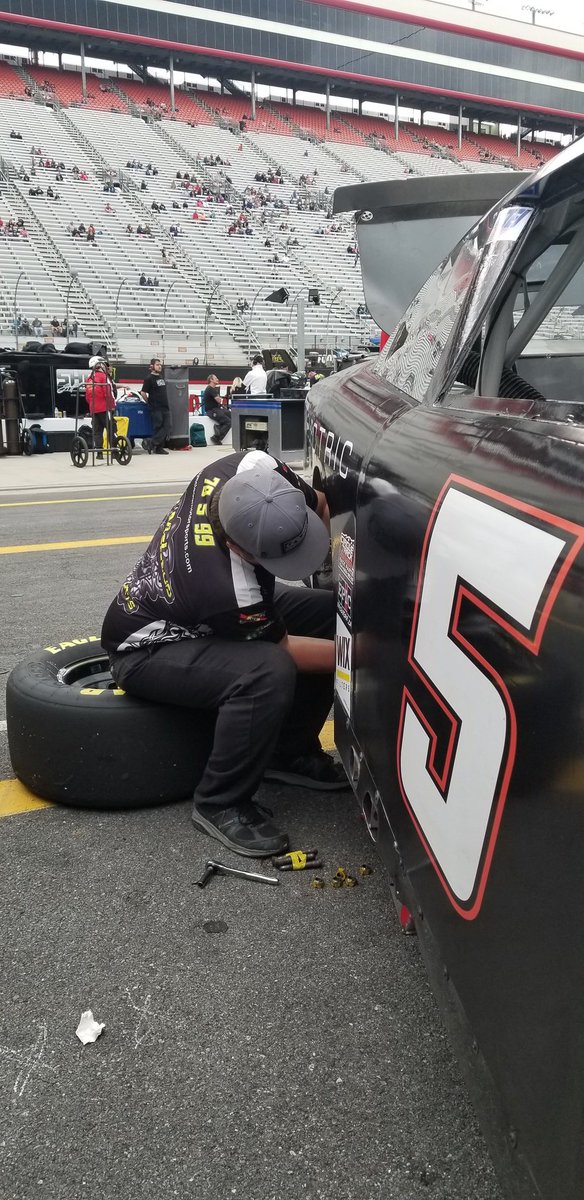 Not used to racing at #TheLastGreatColosseum without our <a href="/EpicRaceWear_ca/">EpicRacewear.ca</a> friends!  We made sure we are repping them well!! 🤩👕 Thanks guys!  #SkullRacing #CrewShirts #Lanyards #EPIC
