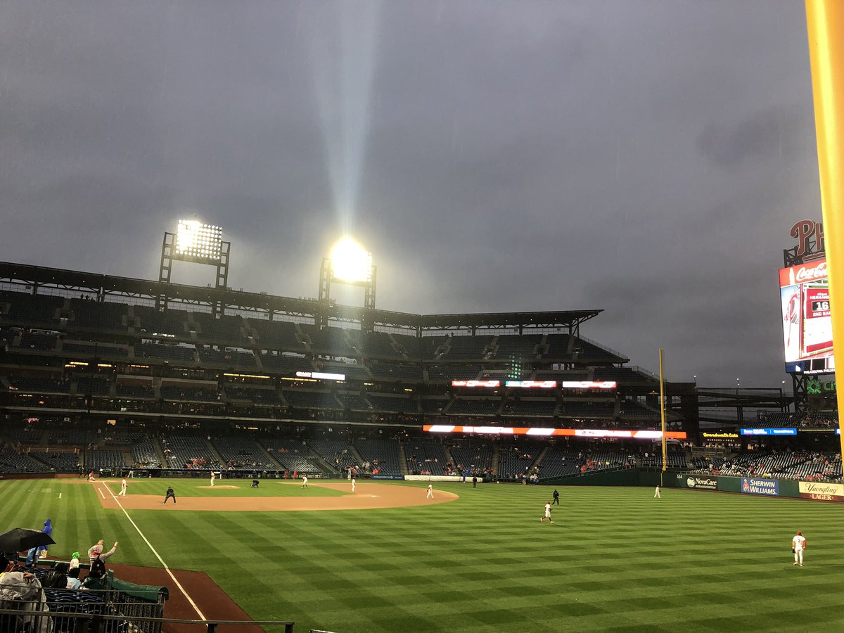 devicabhutani's tweet photo. I hear going to baseball games in the cold rain is a real championship mood #08Champs @Phillies https://t.co/Z4xlwayVvP