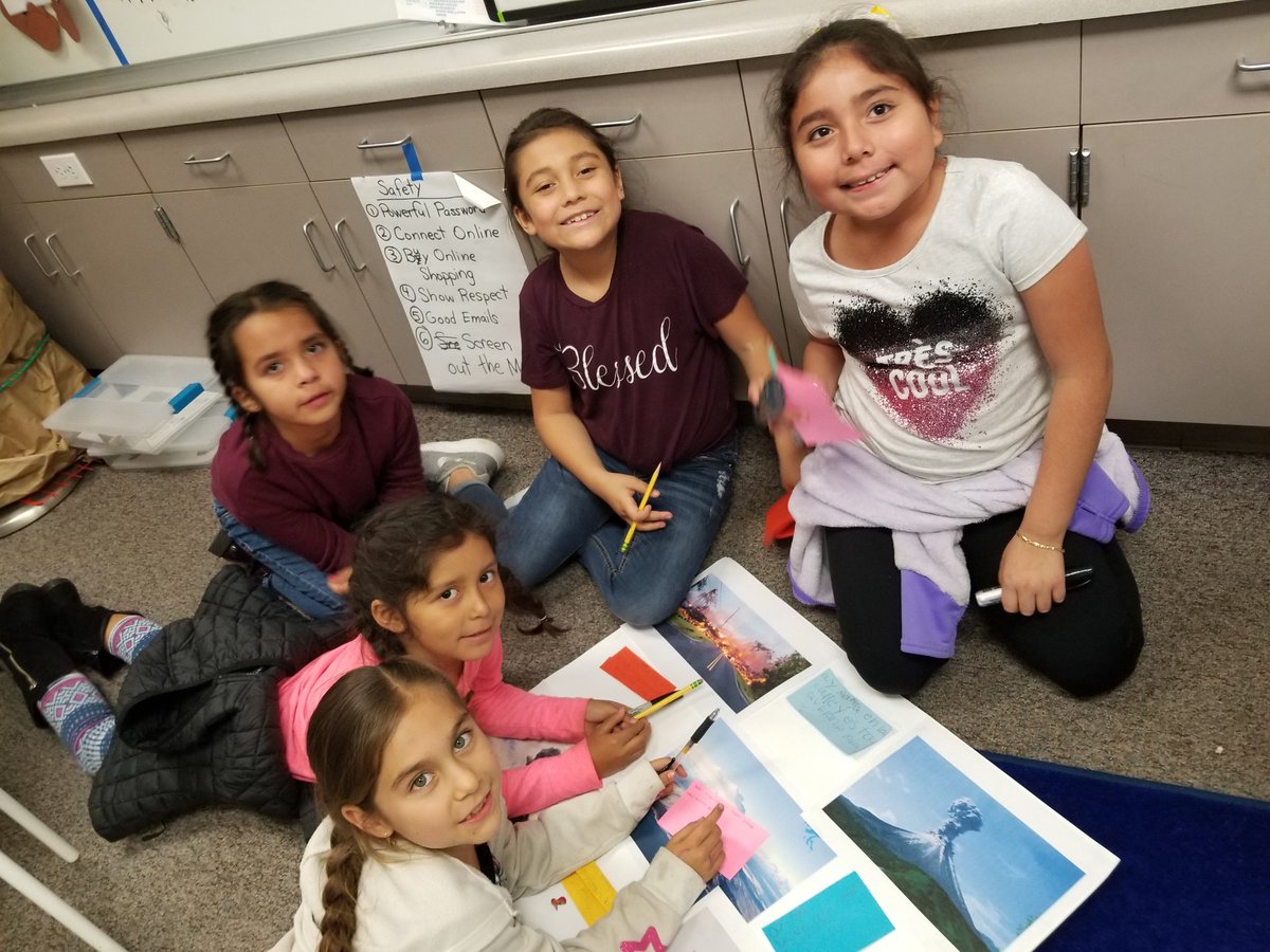 403aula's tweet photo. @OCDEProjectGLAD #ObservationCharts #Erosión #LaTierraCambia #Colaboración #comunicación #LHCSD #1team1vision #DIAcademy @mrsvalencia201 @laderapalma @laderapalma https://t.co/g7AlJSFEiX