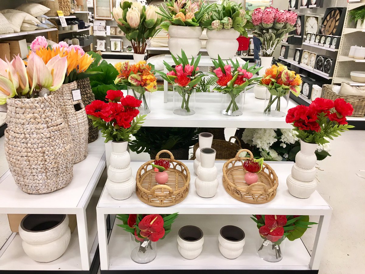 AmandagTarget26's tweet photo. #Opalhouse does it again! With a fresh new look in our Home Innovation flat 🎯T2349 #target #TargetStyle #Vml #vmlstyle #homedecor @garadasimmons @salamlazkani @tracyacurry1 https://t.co/4x6EzsKfvQ