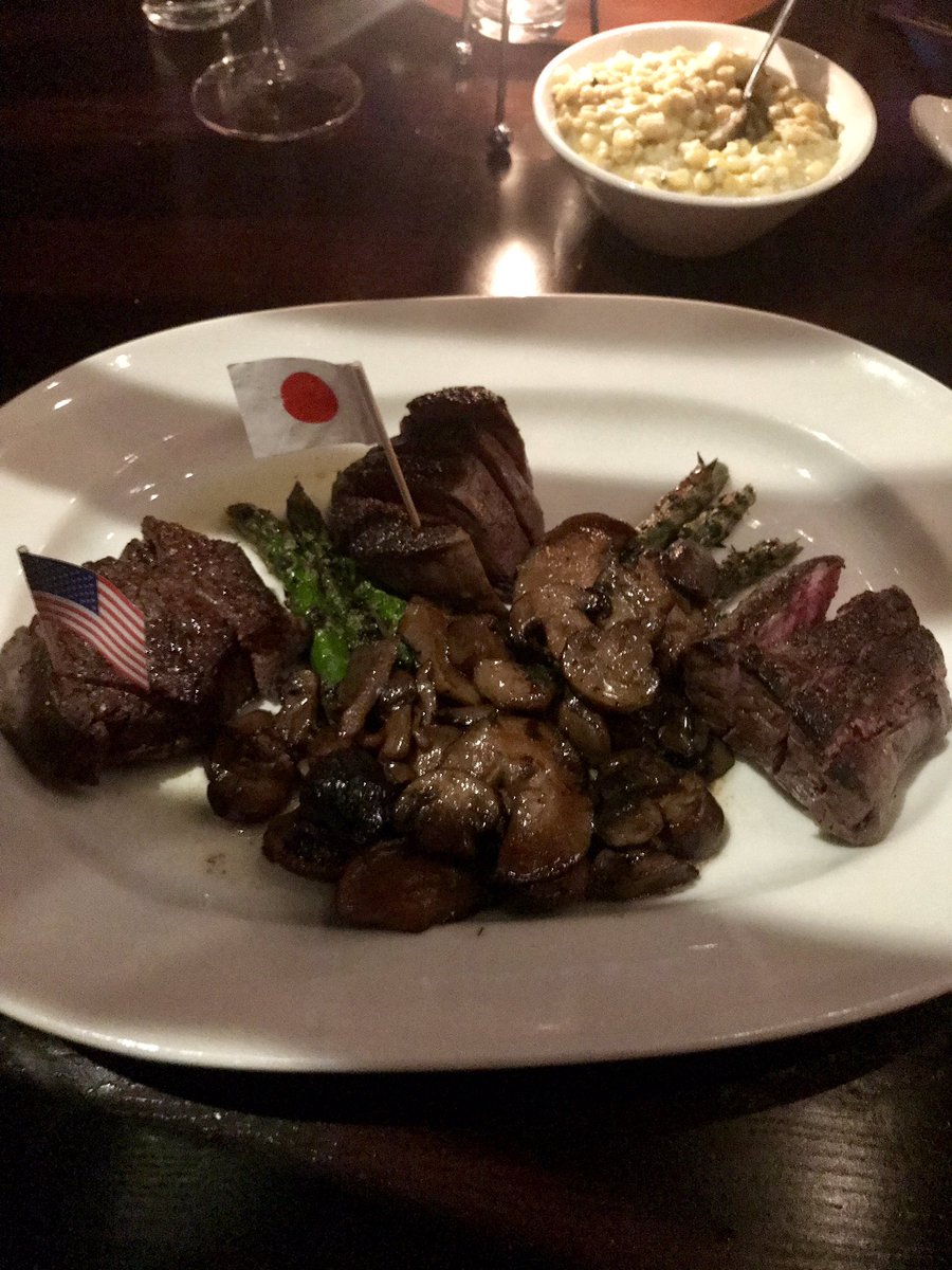kzeit70's tweet photo. Last night out in Milwaukee before heading out to Jersey. Of course we had to hit @carnevormke. Thanks @OmarMKE1 for the awesome food and service as always. #primeflight #waygu #kobe https://t.co/jQxFf6jCHj