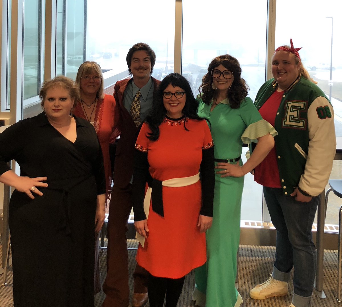 leslyethiery's tweet image. Teaching through the decades. We missed you @KariMelland Even officer brought it -80s style! Check out that Walkman! #TrailBlazeOn @FlanaganCrystal