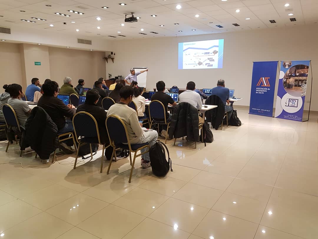 IngenierosSalta's tweet photo. #Salta #Ingeniería • 26 profesionales se capacitan en #Revit2018. Acercamos nuevas herramientas para el desarrollo y crecimiento de los #ingenieros salteños. #SoyIngeniero https://t.co/DDZRnqJpqo