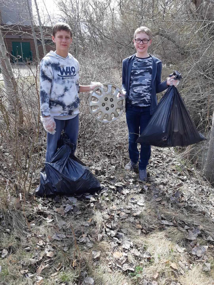 Grade 8/9 Academy doing the #trashtag challenge to help Spring clean #VernonBC #sd22learns #environment #springclean