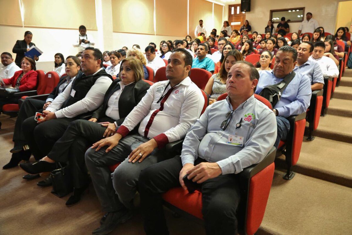 dif_tam's tweet photo. Personal de la Procuraduría de Protección de NNA y Familias y de los #CAMEF de #NuevoLaredo #Reynosa #Matamoros y #Tampico acudieron a la conferencia “Niñas, Niños y Adolescentes Migrantes No Acompañados” impartida por la Comisión Nacional de los Derechos Humanos. @gobtam https://t.co/ATGCS2dnd0