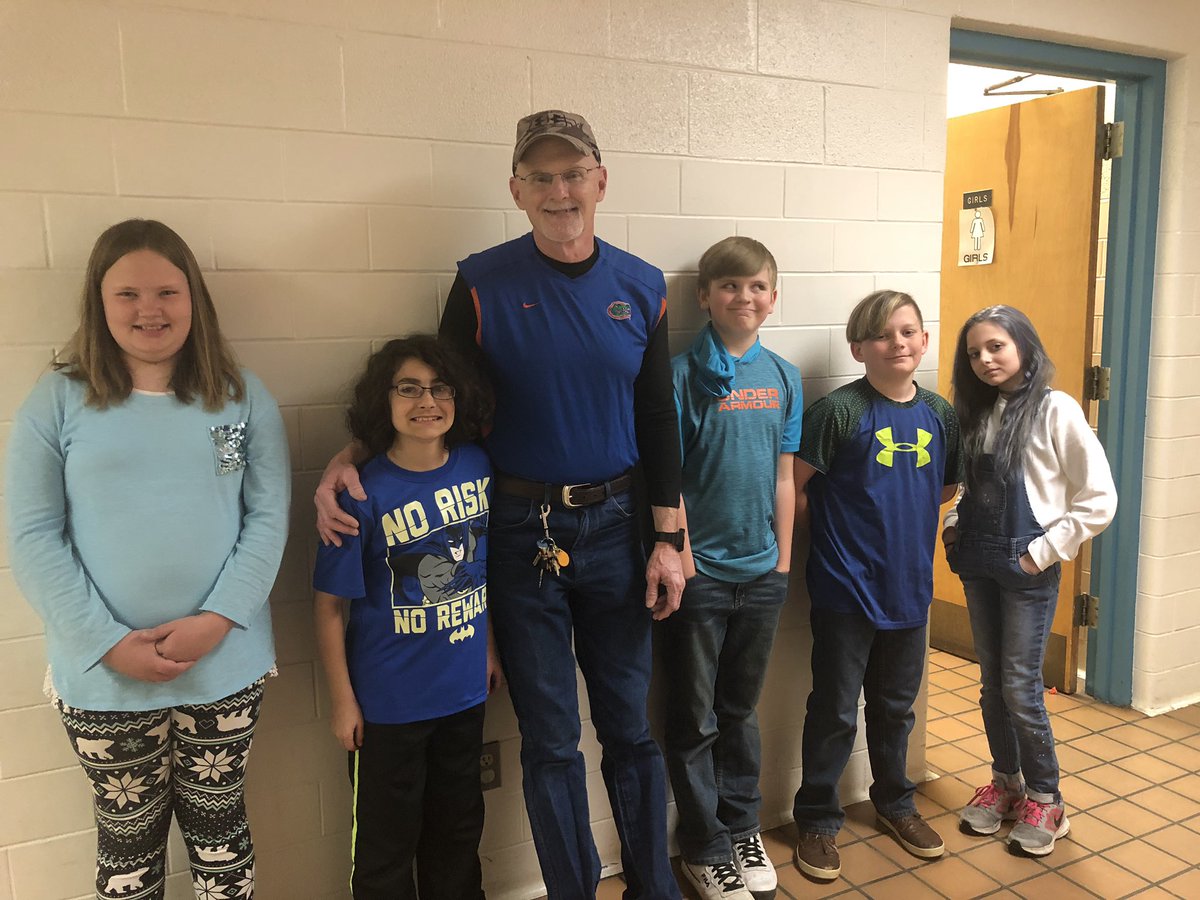 GHillPandapower's tweet photo. Wearing Blue “We Are The Future” Child Abuse Awareness Month! #FCPSVA #childabuseawareness #blue https://t.co/UWXTcijn7O