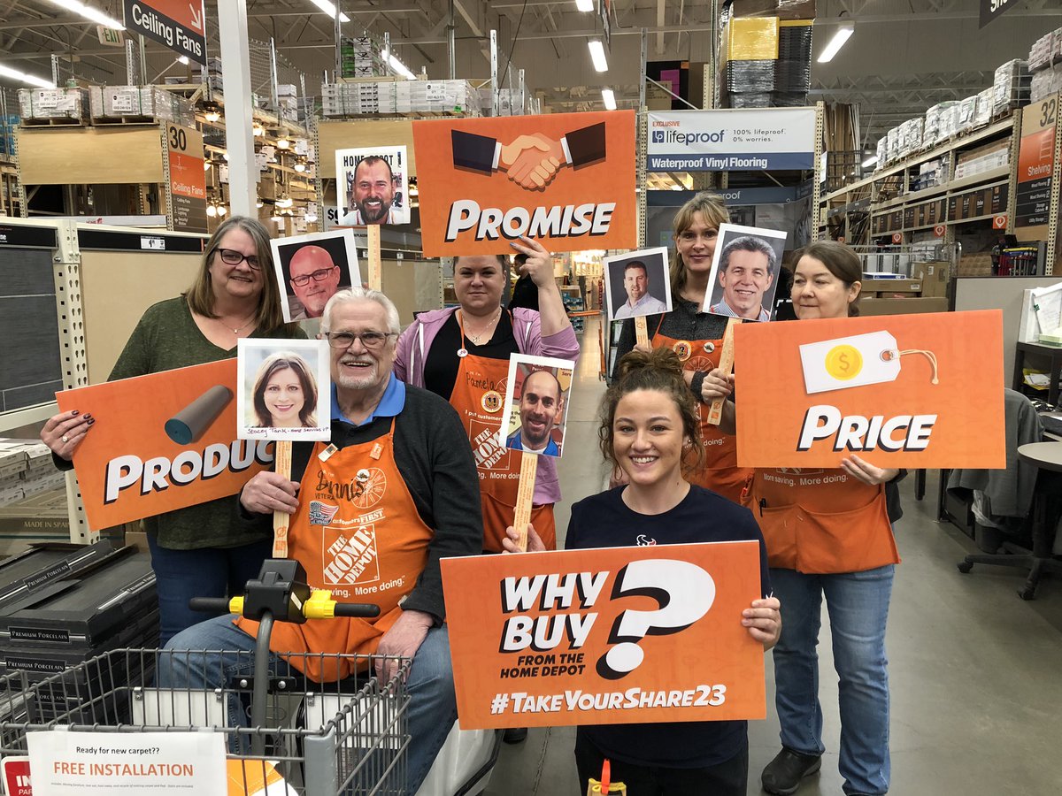LynisaRomanoff's tweet photo. The gangs all here at Clackamas  4040!! #takeyourshare23 #romanoffreno #THD4040 @larissagreenTHD @Superdave427
@MattBare_HD @gardendivagood @JamieGTHD @THDHugo @mfdietz https://t.co/hJNdp3VBTV