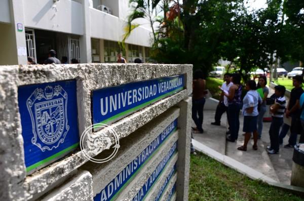 ImagendeVer's tweet image. &amp;gt;&amp;gt;Más de #4mil presentarán #examen de la #UV en el sur
imagendelgolfo.mx/noticias-verac…

#Coatzacoalcos    #Veracruz