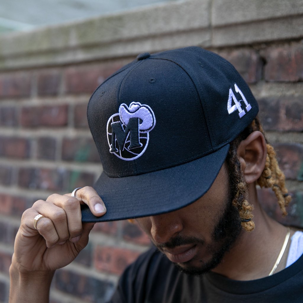 mitchell_ness's tweet photo. πβ³
#OnlyOne41 #TrueMaverick
@swish41 @dallasmavs
Full collection coming Monday πππππππππππ @dallasmavsshop ! https://t.co/nc8XwyOrWg
