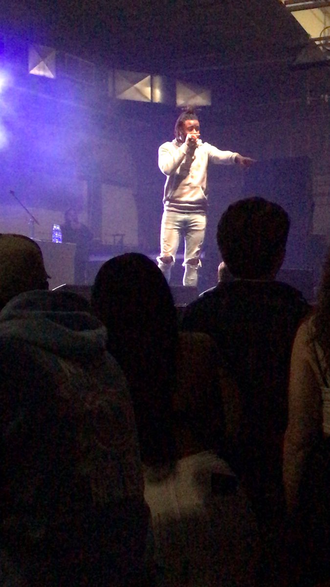 StonehillSGA_PC's tweet photo. And we’re off @SageTheGemini is onstage #GoHill https://t.co/3zrSBYmhrf
