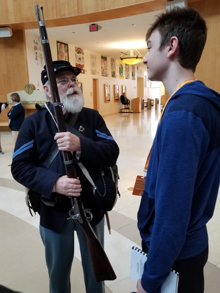 mshagenscience's tweet photo. 8th graders @BigHollowMS had a ton of fun in Springfield today thanks to @BrightsparkTour 
#BHWarriorPride #llawarrior #bhmslearns https://t.co/5zRta2J9qz