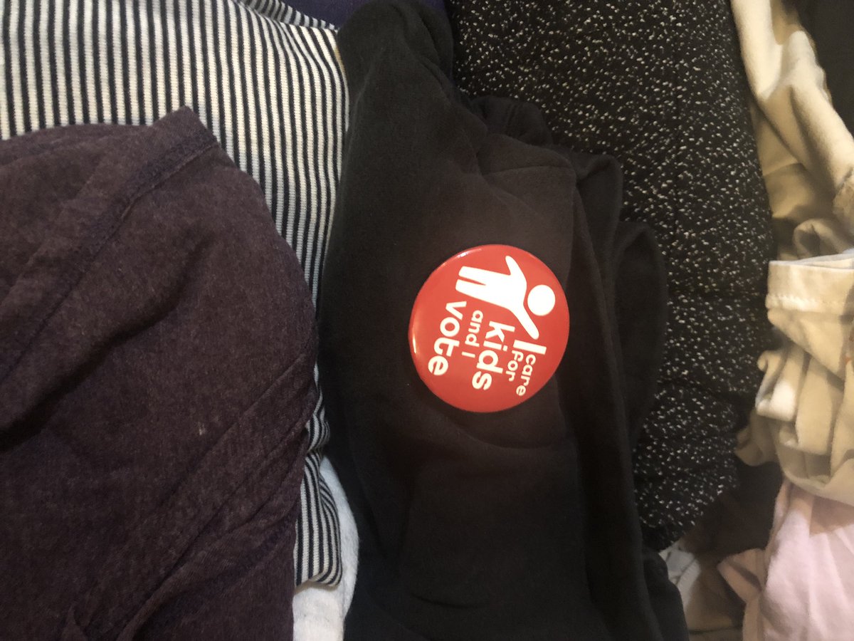 jamee_walters's tweet photo. -conf attire ✔️
-comfy shoes ✔️
-blazer ✔️
-voice ✔️
Ready to speak for and #PutKids1st at #legcon2019 with the AAP!
Let’s do this #tweetiatricians!
#DC
#gunviolence
#thisismylane https://t.co/yHHHS0TUop