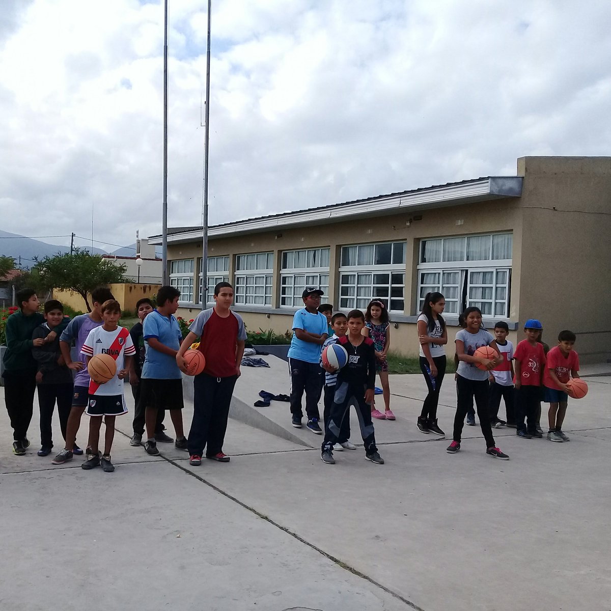 MañanaSabadoTeEsperamos!!!@angelicasosa006 <a href="/TaritolaySergio/">Sergio Taritolay</a>