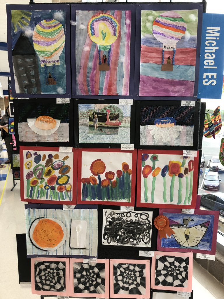 ScottHennon1's tweet photo. Amazing Michael Artists!!@NISDMichael #NISDArtFest #StarWildCard Wow!! So much amazing student talent in NISD https://t.co/z8sqQIW9Nj