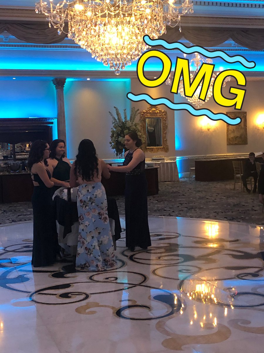 WilliamstownHS's tweet photo. The Grog is served!!! The first Grog of the Military Ball! #YUM @bravesof19 @WHSbraves2020 @2021braves @BravesScores 💙🎉💙🥤💙 https://t.co/lam5iK6MS6