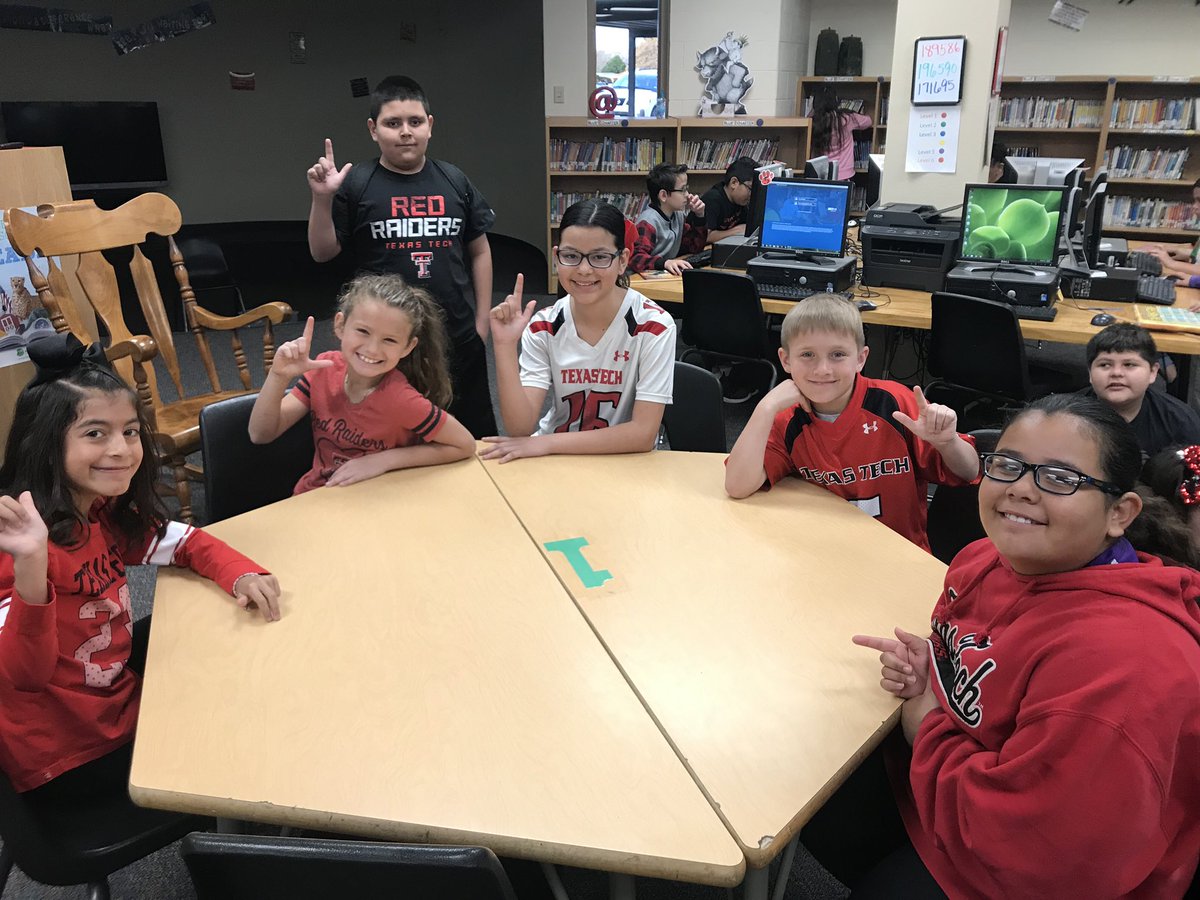 CapitolElem's tweet photo. Capitol Elementary in @LevellandISD loves @TexasTech ! #wreckem #FinalFour @TexasTechMBB https://t.co/3OPVtxACse
