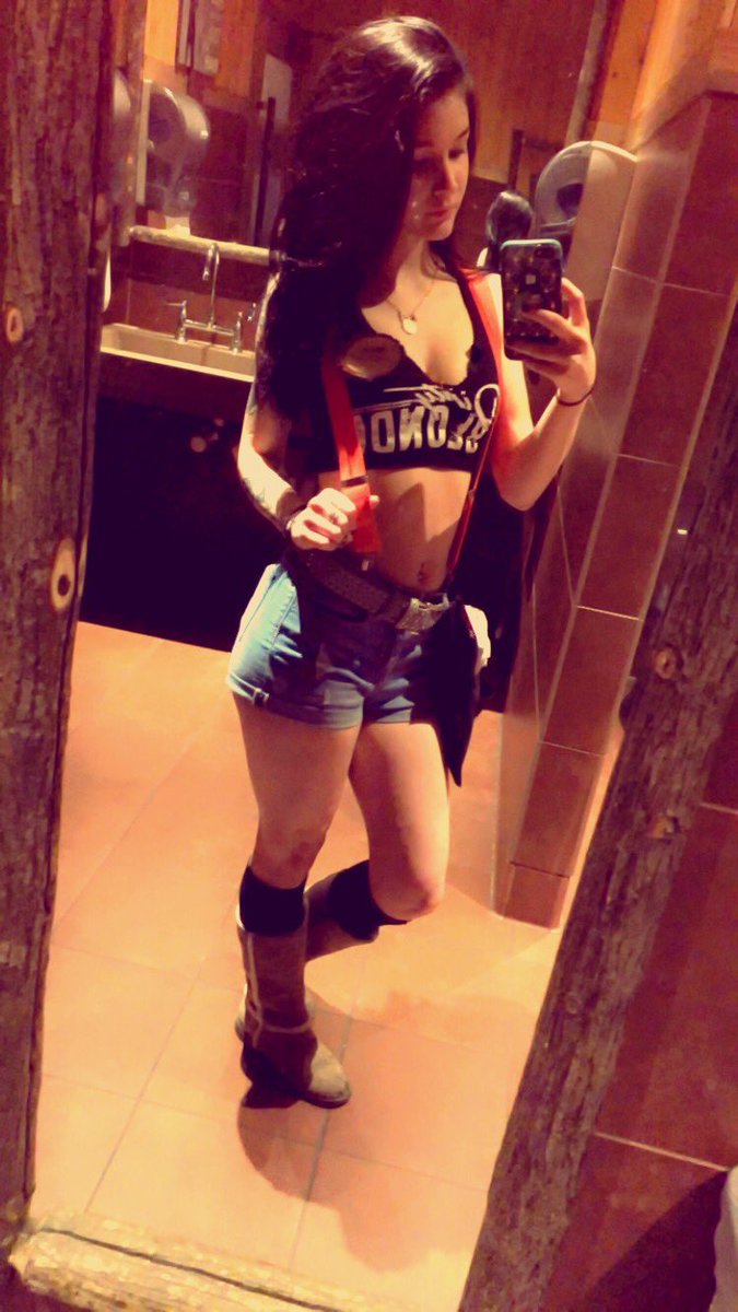 HootsGirlPromos's tweet photo. #HootersPicOfTheDay 4/2/19-4/3/19 #BrewWeek Winners
1st Place Pic 1 @micaylarosee_ Twin Peaks
2nd Place Pic 2 @maddest_love Twin Peaks
3rd Place Pic 3 @onlypaigendbook Twin Peaks https://t.co/zob33lCfiD