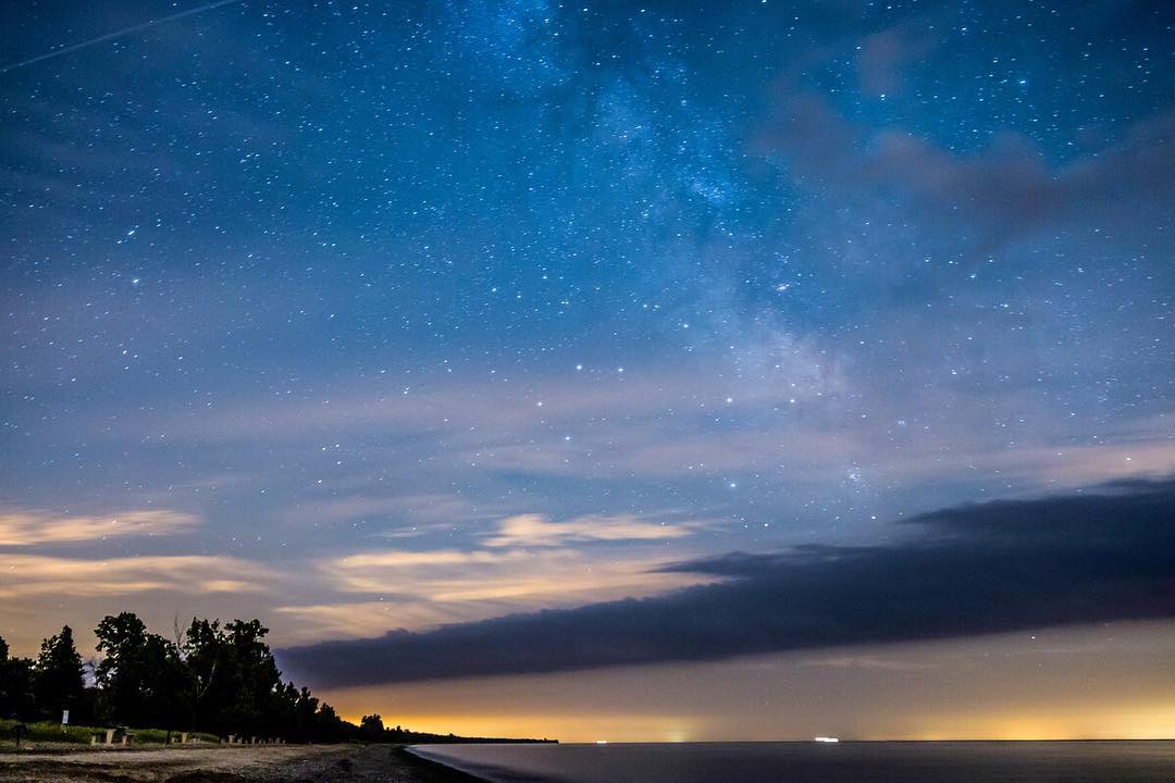 Looking to stargaze? Pack your telescope and head to Ontario’s Point Pelee National Park, where you will be blown away by the spectacular view of twinkling stars. This #DarkSkyPreserve is Canada’s most ecologically diverse national park 💫#IDSW2019 📷parks.canada/IG