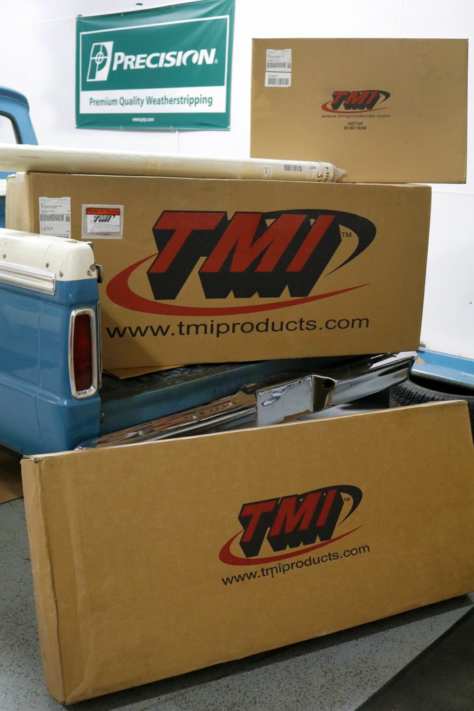 Precision___'s tweet image. #fordfriday..... #slideleft
Today we got to grips on some of the @tmiproducts on our f100 shop build.  These door panels are a perfect replacement.

#sealyourbuildright