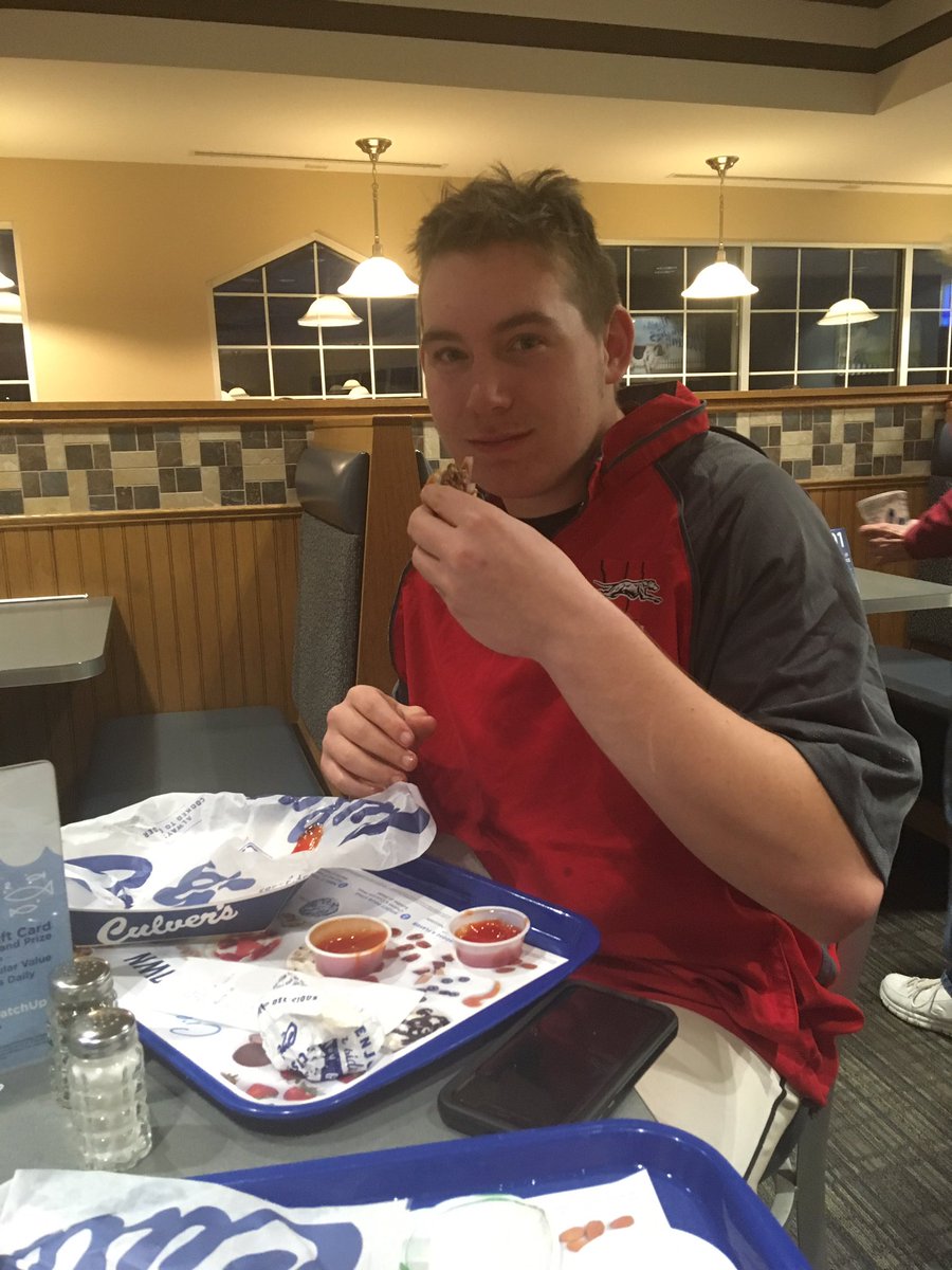 14-1 win tonight against Clinton. Whippets bats warm up. Dylan Pease goes the complete game and gets the win. The Whippets play Pewaukee tomorrow at noon.  #splitchange #OTTNO #BadNewsBears <a href="/WIBallCentral/">Wisconsin Baseball Central</a>