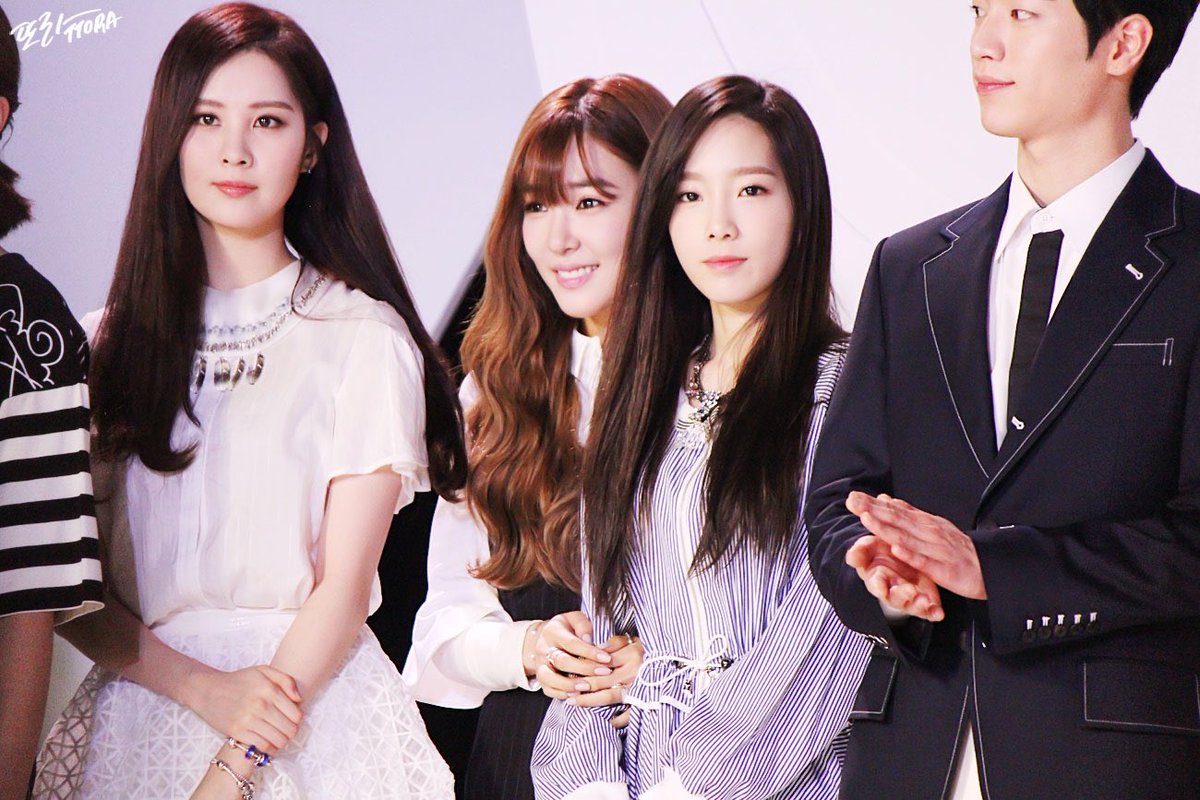 tiffany pics ✨ (@thehwangarchive) on Twitter photo 