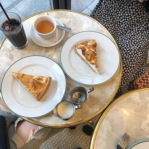 _c_a_f_e_'s tweet photo. 大阪・梅田でカフェ巡りするならここ♡
インスタで人気のおしゃれカフェ5つ〜私のお散歩旅〜
https://t.co/hK8KcfrzAY　#大阪 #梅田 #AuxBacchanales #Cafe太陽ノ塔 #SOHOLMCAFE #GourmandiseCafeandStore #imascafe #カフェ #ケーキ #パンケーキ https://t.co/2gs18r3vCU