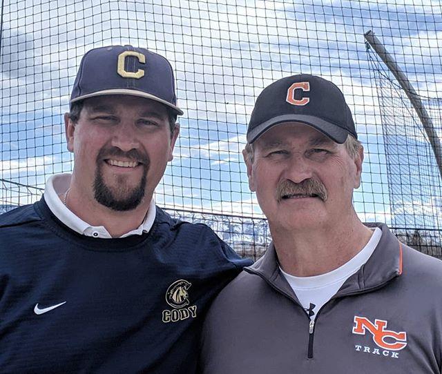 ramthrower75's tweet photo. These pictures will never get old for me. I hope to take 1000 more. Love getting to coach against the man who taught me (most) everything! #AllInTheFamily #ThrowsCoaching #HorsePower #GoMustangs #GoBroncs #GoFillies https://t.co/Z5VGchVMgR https://t.co/CXj4uSWAni