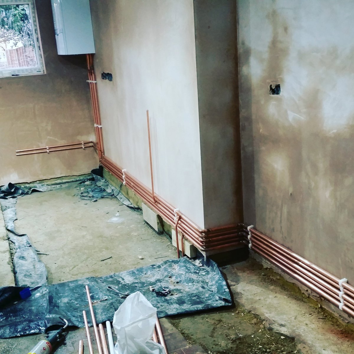 ChariotHeating's tweet photo. Here's a throwback to a kitchen carcus we installed in tooting for a contractor. #pettypipes before the polish and shine!
Chariot Heating Solutions Ltd
.
Schedule a Consultation Today!
.
#chariotheatingsolutionsltd #installation #plumberloves #pipeline #copper #Plumbing #Heating https://t.co/tuvwJIPWCv