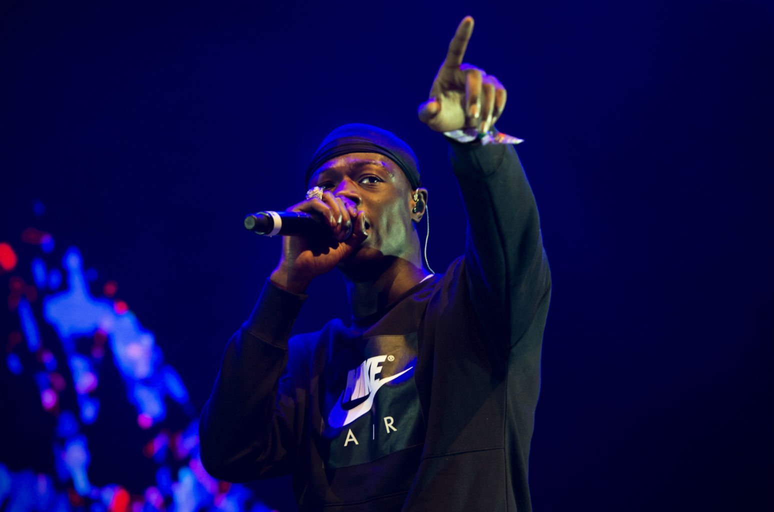 billboard on X: "J Hus hits the stage at Drake's London concert just hours after release from prison https://t.co/4b9YdHw5GW https://t.co/KAn5CWotSH" / X