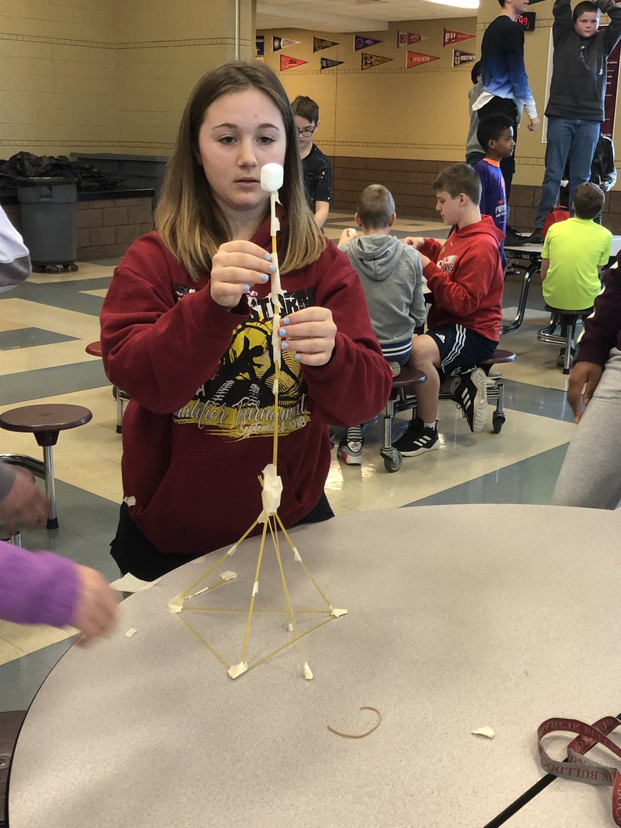 socialwork308's tweet photo. A little downtime during testing week. The engagement was amazing Bednarcik 7th graders getting it done! #Beavidinaction7 https://t.co/NfT6zBca4Y