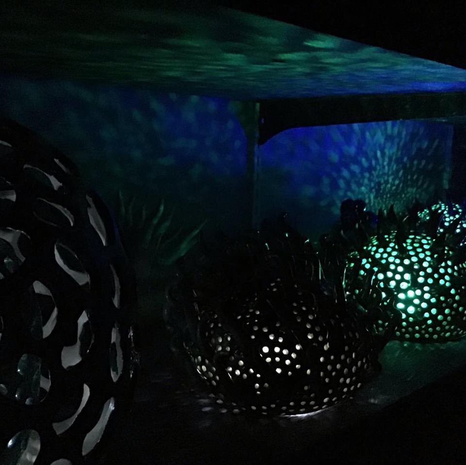 firecreatures's tweet photo. A few more of my ceramic sculptures incorporating light.

Find much of my work at downtown #Nanaimo’s @ArtziStuff.

#ceramicart #localartist https://t.co/fENeqGmI4b