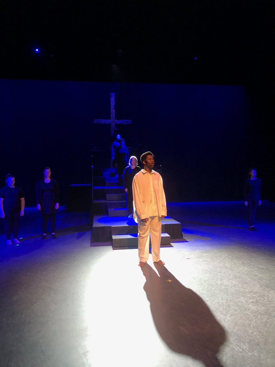So proud of ⁦<a href="/HolyTrinityYMM/">Holy Trinity CHS</a>⁩ production of “The Way of the Cross” #HTBuilttoPerform ⁦<a href="/FMCSD/">FMCSD</a>⁩ ⁦<a href="/4KwameOsei/">Kwame Osei</a>⁩ #WeAreFMCSD