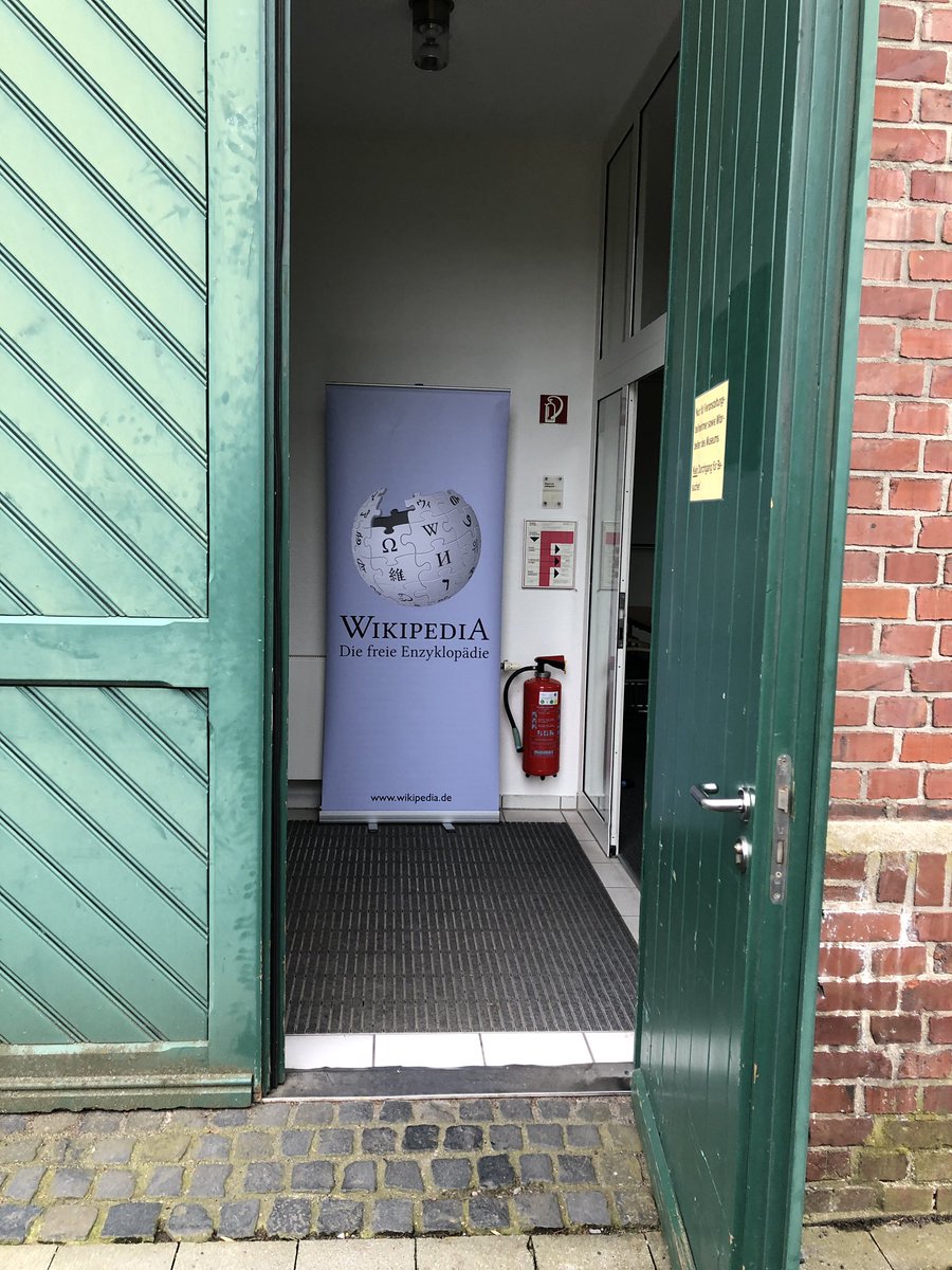 WikimediaDE's tweet photo. Guten Morgen #Dortmund. Wolltet ihr schon immer bei #Wikipedia mitmachen? Wir haben da schon mal was vorbereitet. Ab 11.00 Uhr heute auf #zechezollern Aktionstag zur Sonderausstellung #allesnurgeklaut_lwl. Trefft die Menschen hinter der #Wikipeda. Wir freuen uns auf euch! ^hp https://t.co/kuQWFq8uv6