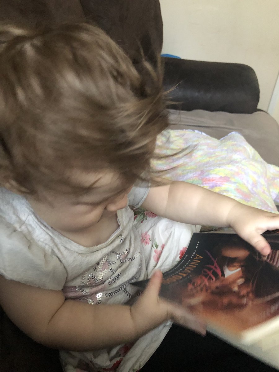 4Evermore_Paige's tweet photo. Starting her young 😂❤️👌 @imaginator1d #AFTERNATORS #afterbook #afterfan #aftermovietour #aftermovie #annatodd #afternator #afteraussie #books #HardinScott #tessayoung #afterannatodd https://t.co/hIph6jyZxX