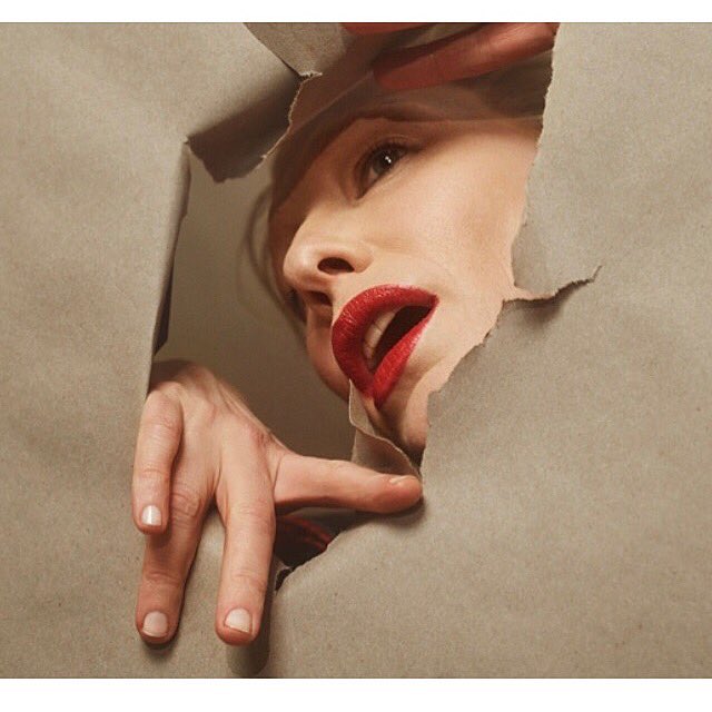 #CateBlanchett  #makeupbyme for <a href="/beautypapersmag/">Beauty Papers</a> the #glamour issue #OutNow #photography <a href="/CasperSejersen/">Casper Wackerhausen-</a> #performance #armanired💄