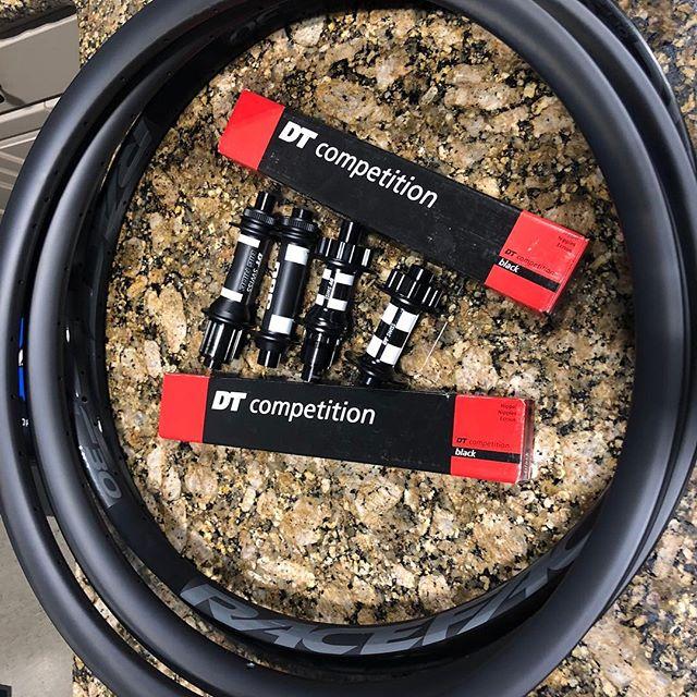 intergalacticbs's tweet photo. Weekend plans #nextie #raceface #dtswiss #wheelbuilder #29er #cbibikes https://t.co/AAt6bSaQss