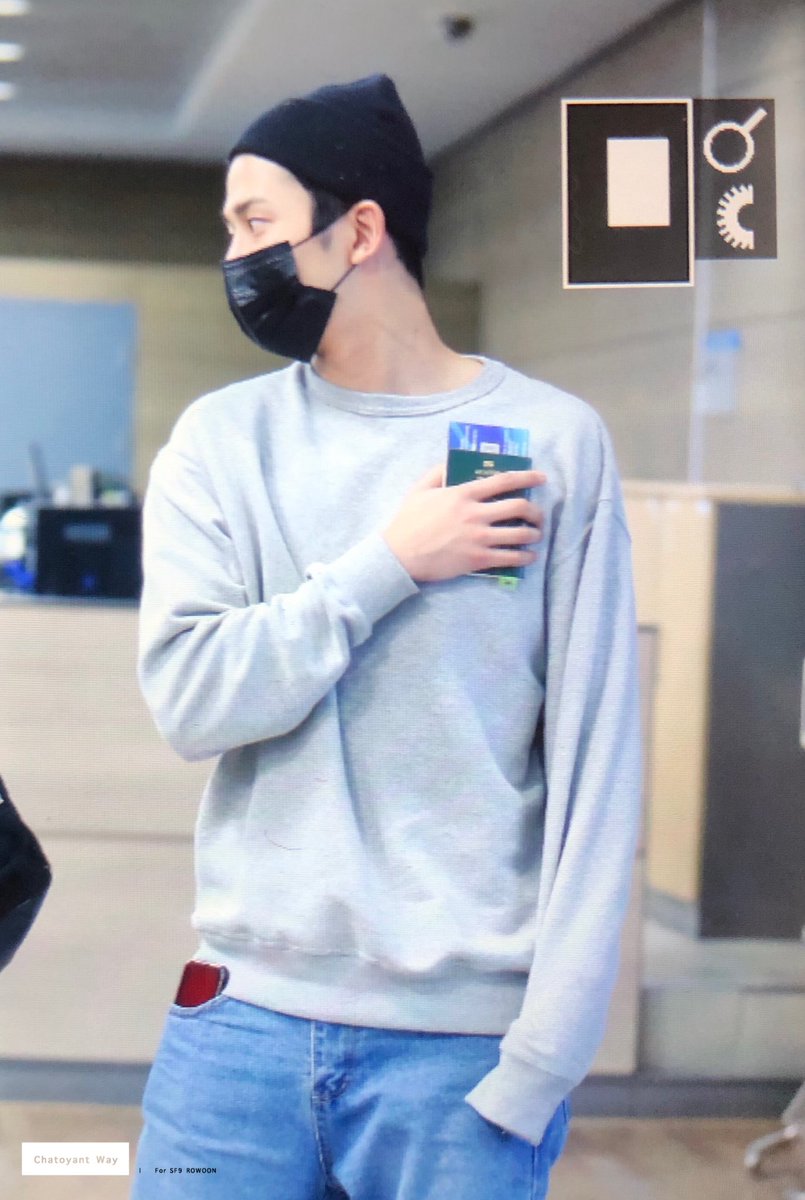 chatoyantway87's tweet photo. 190406 ICN [프리뷰] 

❤️❤️❤️❤️❤️언제나 귀여 로운💕컁

#김석우 #로운 #서꾸얌 #SF9 #에스에프나인 #ロウン @SF9official https://t.co/m523bSIzdB