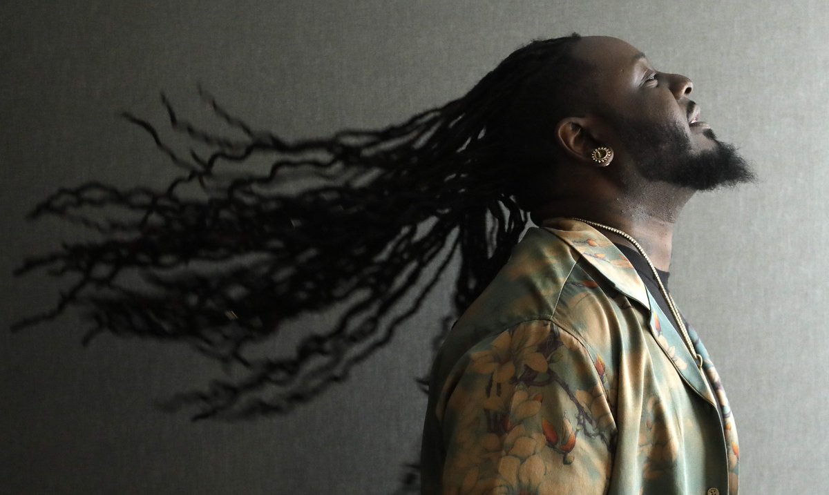 latimesent's tweet photo. After winning #TheMaskedSinger, @TPAIN has kicked off #1UpTour with a new album.
He describes his last album, 2017βs βOblivionβ as "T-Pain being fake." But with new management & a new label, βItβs like building a robot & it actually works" https://t.co/Gg75sn0S7g https://t.co/IeYaN8KUhG