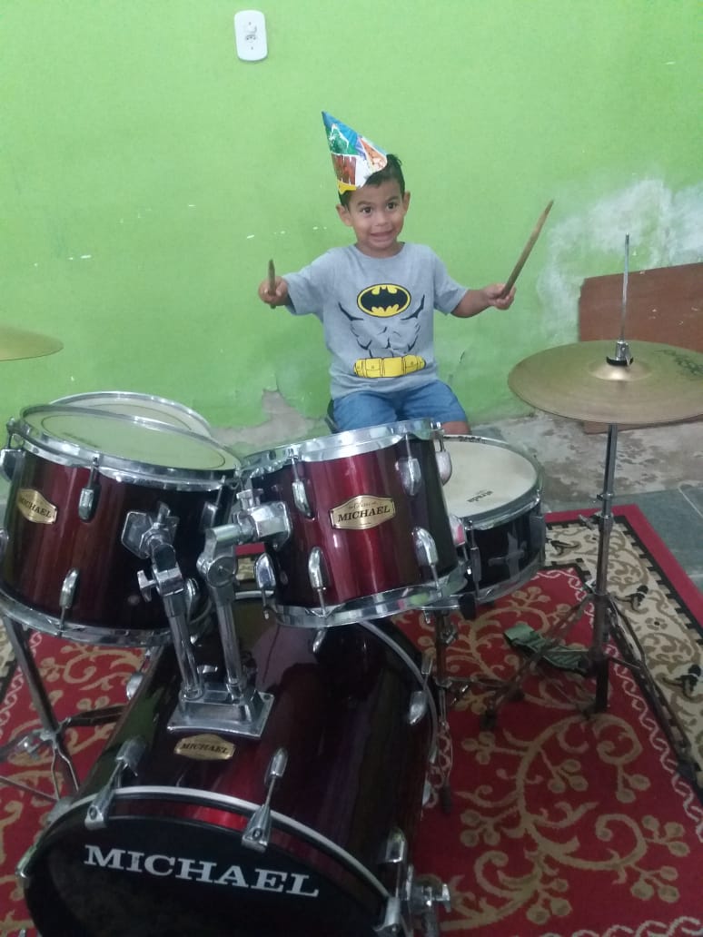 GladstonVitoria's tweet photo. Esse vai longe #TEAMO_FILHO https://t.co/x8HUO5txyZ