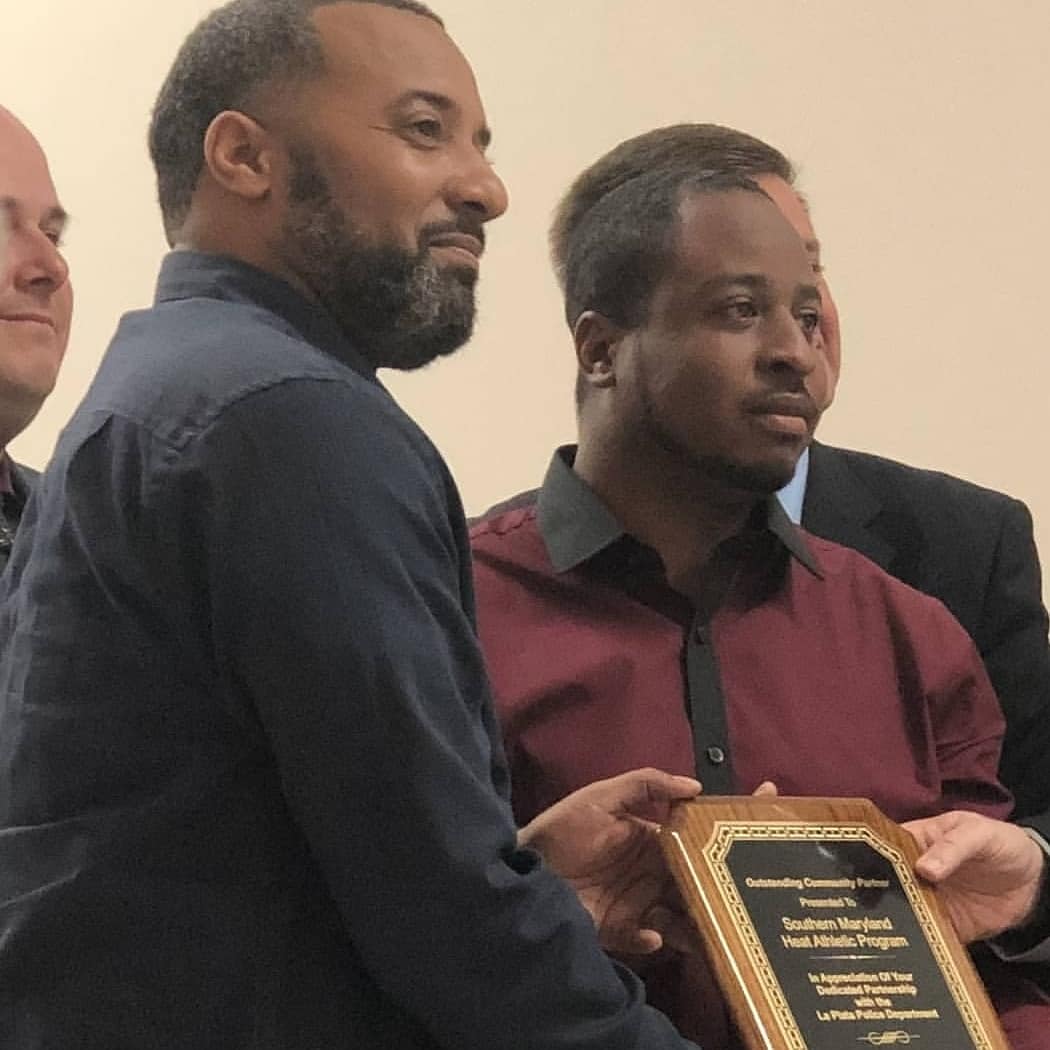 smdheat's tweet photo. Proud moment for SMD HEAT! 
Thank you @chief_601 &amp; the La Plata Police Dept. for partnering w/our program &amp; recognizing us with a community partner award!

Thanks you to all of our volunteers and coaches @smdheat_coachj @total__package_   @jariah_washere @gabyrichards_ https://t.co/FJbz8yHinW