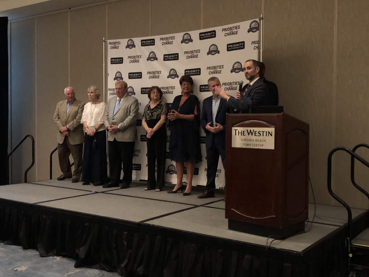VaSportsHoF's tweet photo. A great start to #2019InductionWeekend. Virginia sports fans showed up and showed out celebrating the Class of 2019! 2 more events tomorrow! @Ruben7974 @JeffBurton #WendyLarry #MarkLenzi #HeathMiller #BusterOBrien @oldjogger #TomYeager https://t.co/DVOcTr602s
