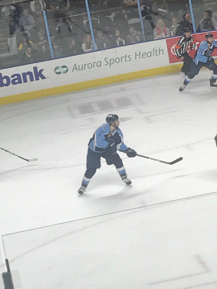mapamukcu's tweet photo. Panther arena Milwaukee WI #MILhockey @ERODJEDI @TankerYanker68 @HatchBrewers @BTurer13 @frontrowjon #adswin https://t.co/kIx6zPK4cI