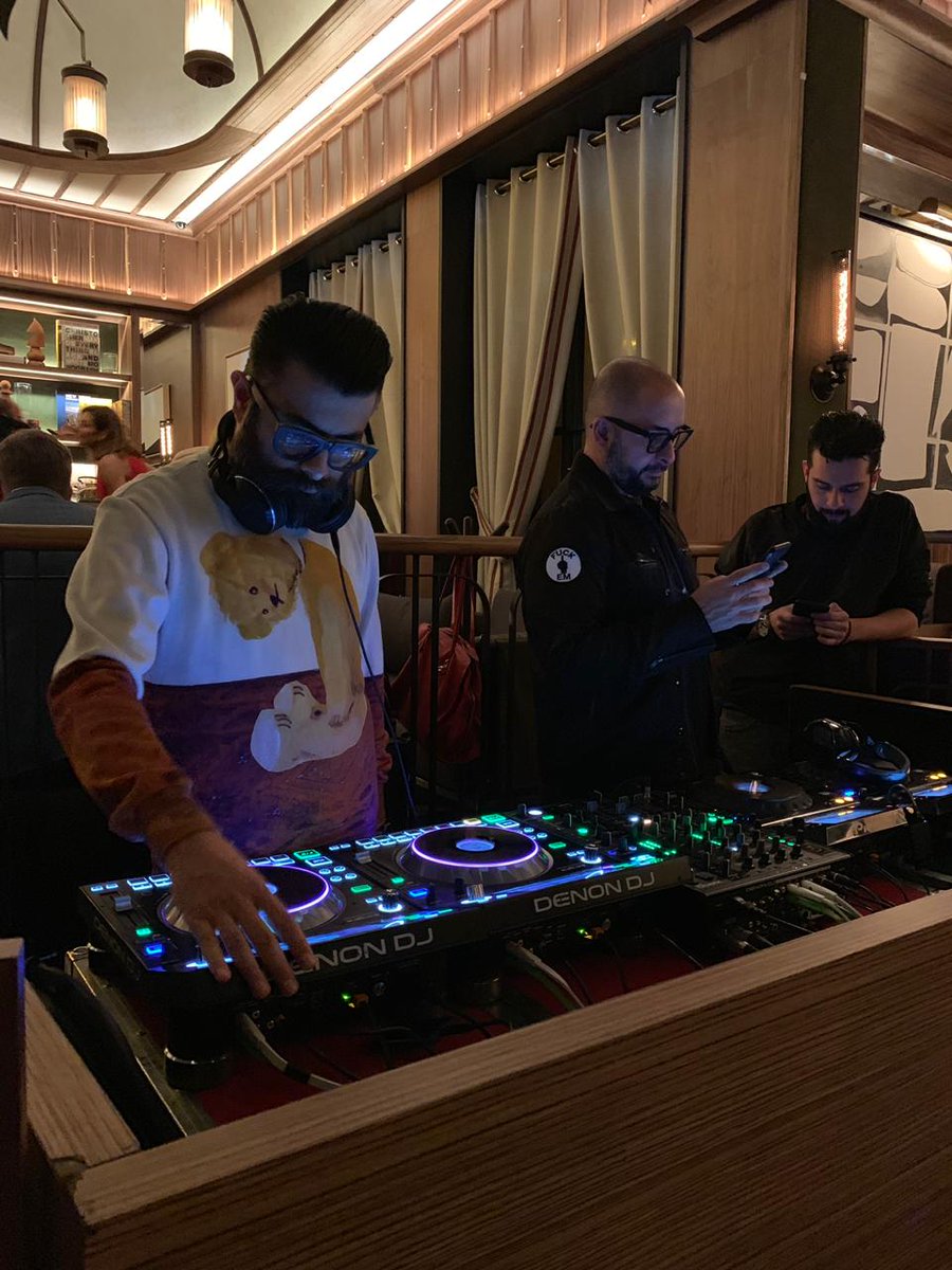 heraldodemexico's tweet photo. @ArtzPedregal El @djcesaralvarez es el encargado de ambientar la noche durante la apertura de #Sylvestre de @grupohunan en @ArtzPedregal https://t.co/hhAKO7BXyZ