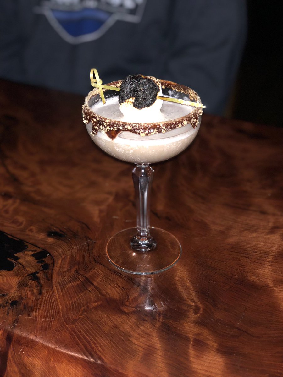 Living like a millennial at <a href="/thecabinsac/">The Cabin</a> . Except then I’d be posting on IG