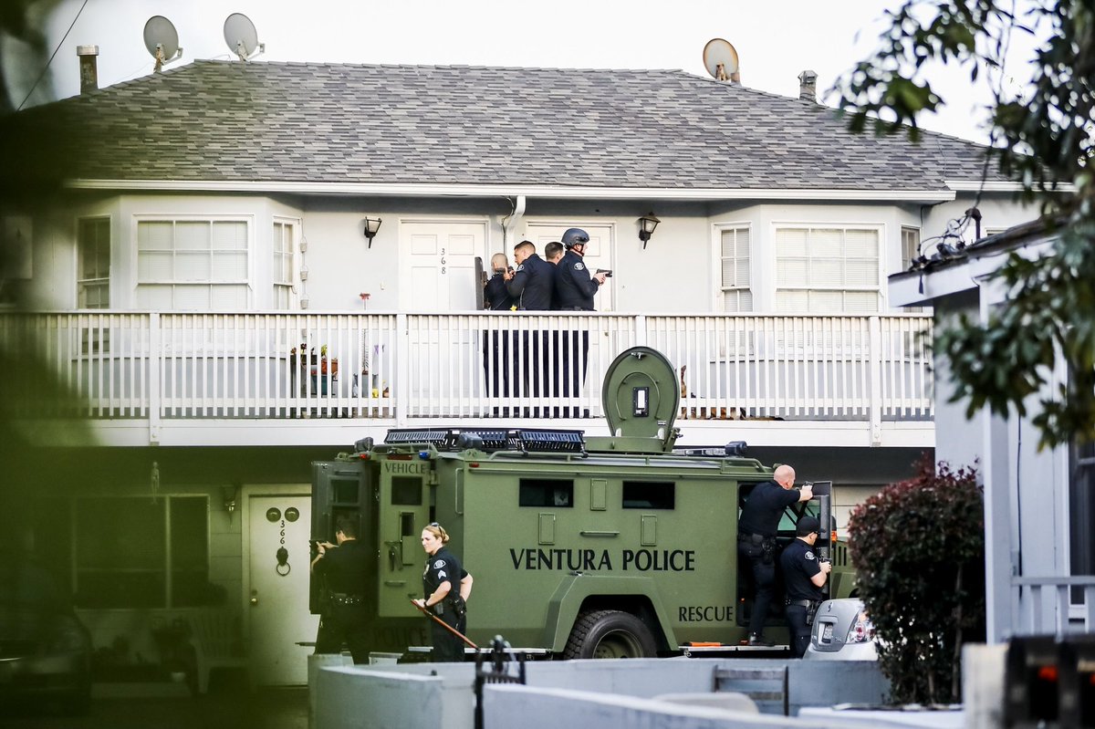 Ventura_PD's tweet photo. What a week! This was our Monday. Running in to protect our community is what our SWAT Team does best. #police #ventura #polcing #SWAT #monday #california #reacueteam https://t.co/hVUtj6VB6R