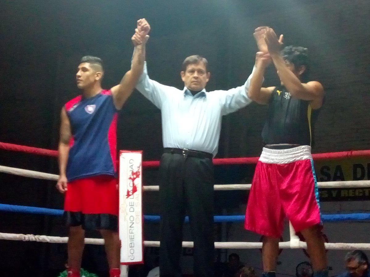EscMuniBoxSalta's tweet photo. #BoxeoDeSalta Combate de Fondo EMPATE entre Mauro Cruz y Luis Trujillo en el San Martín. Gracias @GustavoSaenzOK @CooperadoraSalt @pablooutesok @GuadaColqueOK @MuniSalta Por el apoyo constante. Gracias por la colaboración #FeSalBox @nioi_federico #UnionProvincialBox  @vascoG10 https://t.co/qa6LwoHQsT