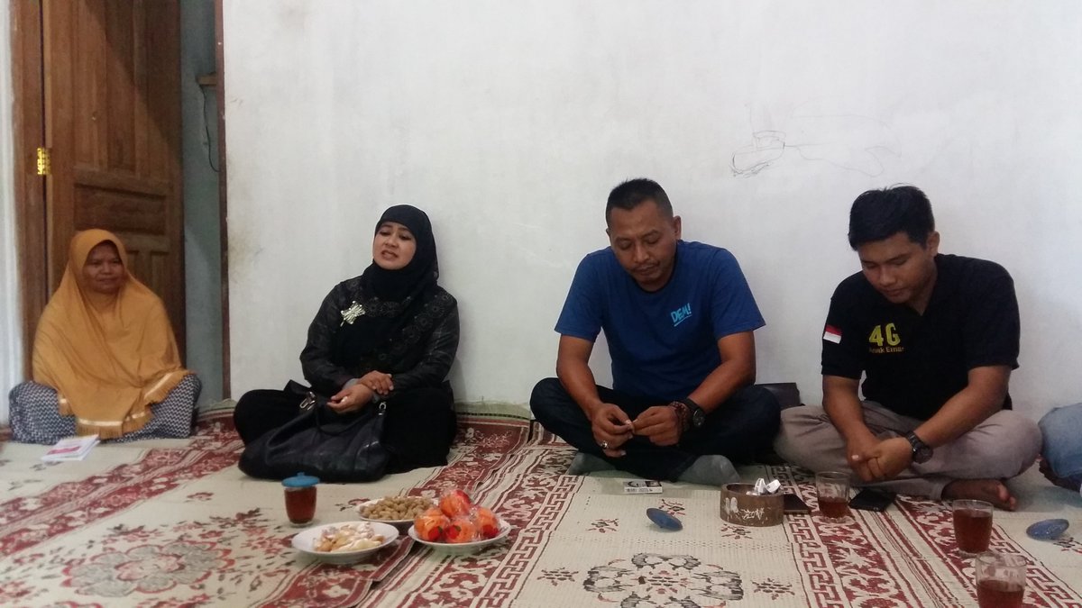 Bu_Endang_Maria's tweet photo. Kampanye dialogis di Temulus, Gemantar, Karanganyar. https://t.co/ueXfxcdKBN