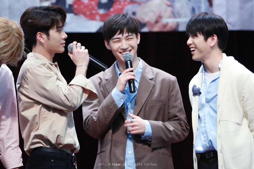 parkjinyoung092's tweet photo. My dream unit!🙏🙏🙏💚💚💚
#JJJProject #HolyJTrinity
#GOT7 @GOT7OFFICIAL #갓세븐 #BBMAs #GOT7BBMAs https://t.co/p9ybCx3RtN